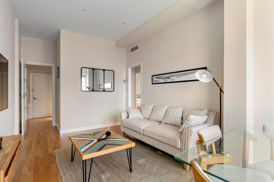Bright With Views - 2Bd 1Bth- Av America マドリード エクステリア 写真